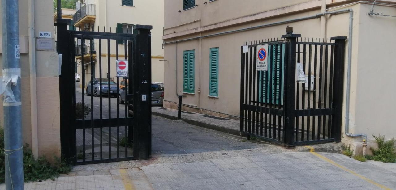Casa Vacanza San Crispino, Boccetta. Messina Bagian luar foto